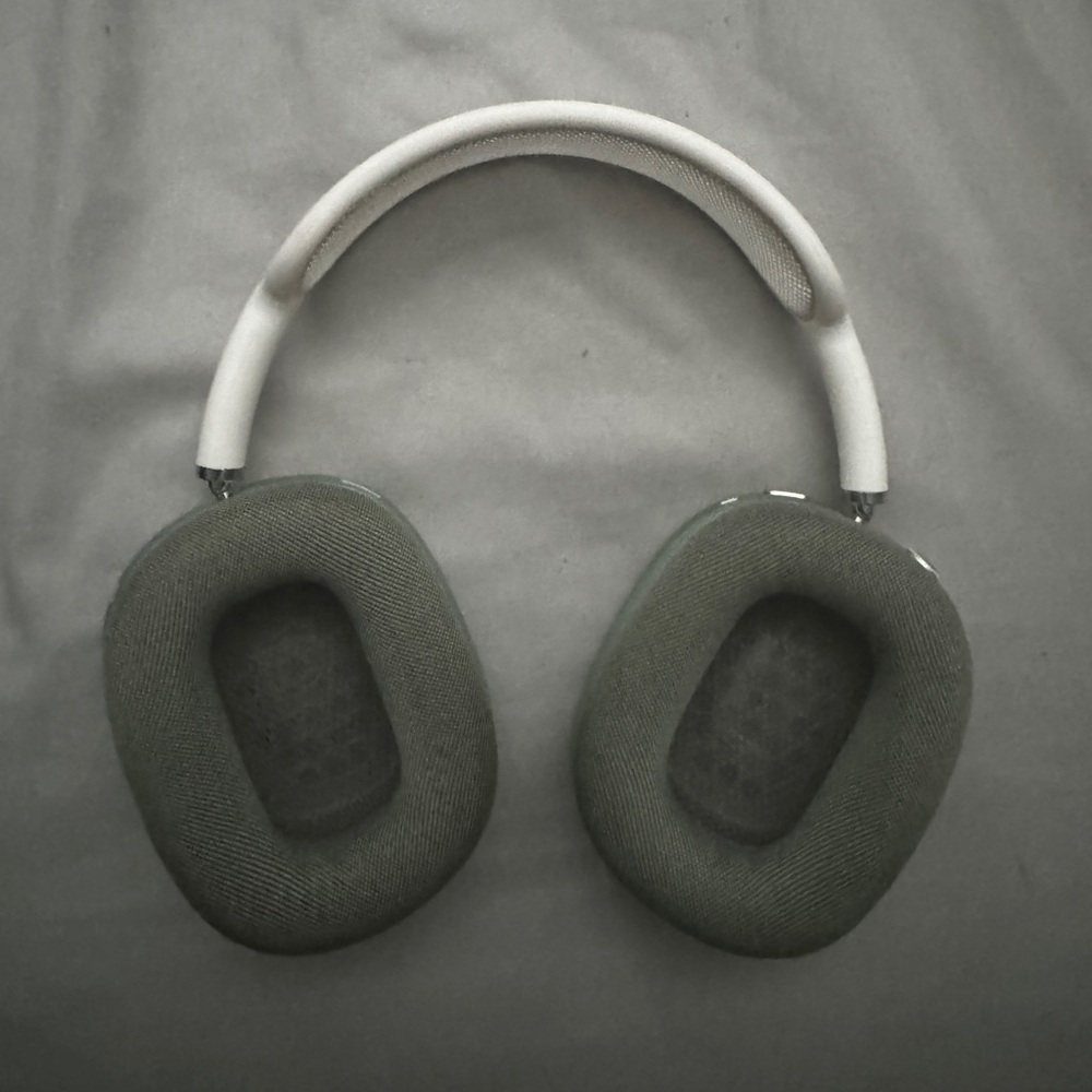 Air pod pro max headphones